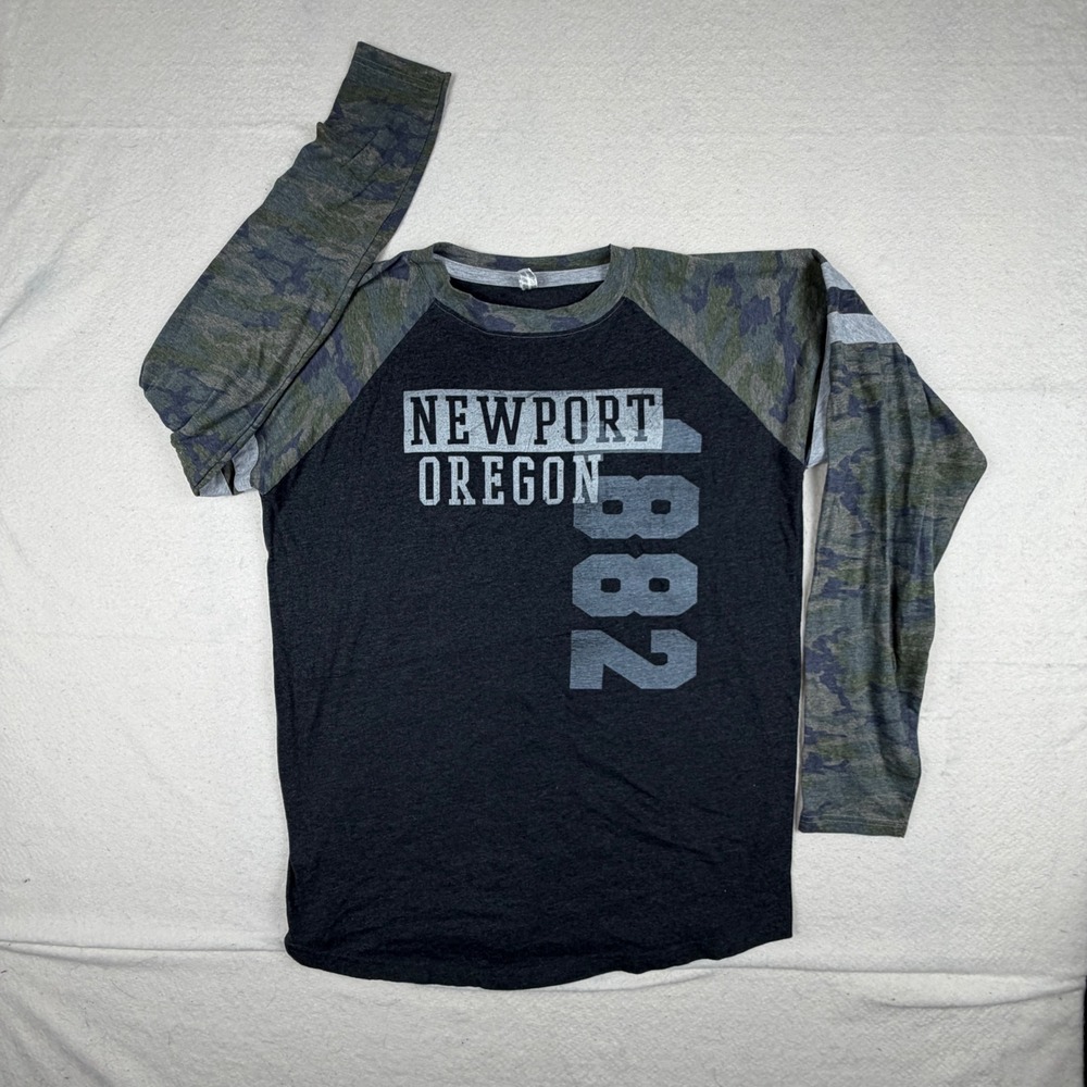 LAT Apparel Newport Oregon 1882 Raglan Camo Sleeve Graphic Tee Mens XL Gray